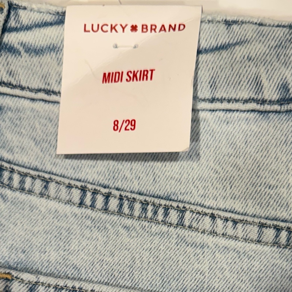 LUCKY BRAND Light Wash Blue Denim Jean Midi Skirt With Slit & Pockets NWT 8/29 - Picture 6 of 14